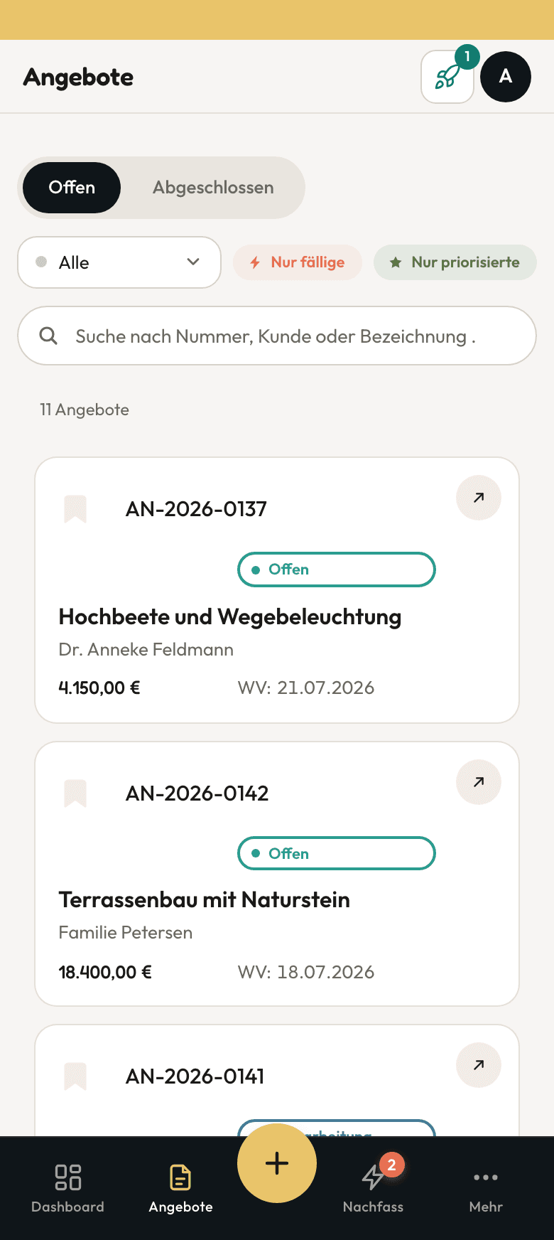 Die Angebotsliste mit Status-Badges und Wiedervorlage-Daten
